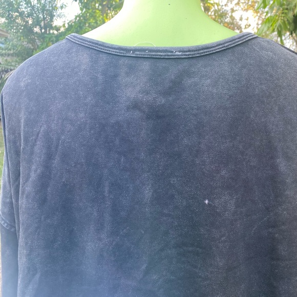 Fantastic Fawn Distressed Skull Print Sweatshirt Women’s oversized Size L - Picture 6 of 12